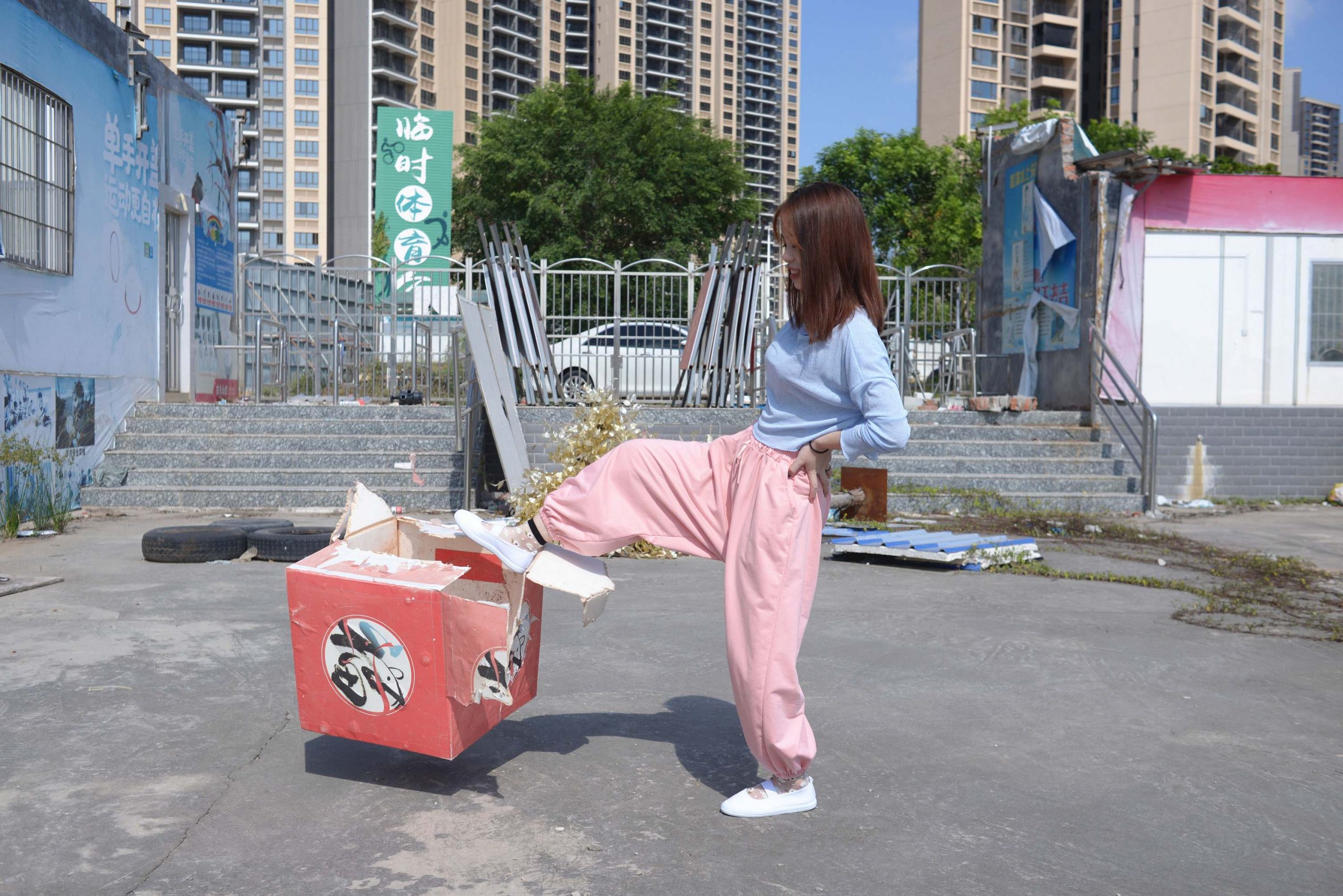 979期：婧琪 – 答案在路上，自由在风里 棉袜-第2张