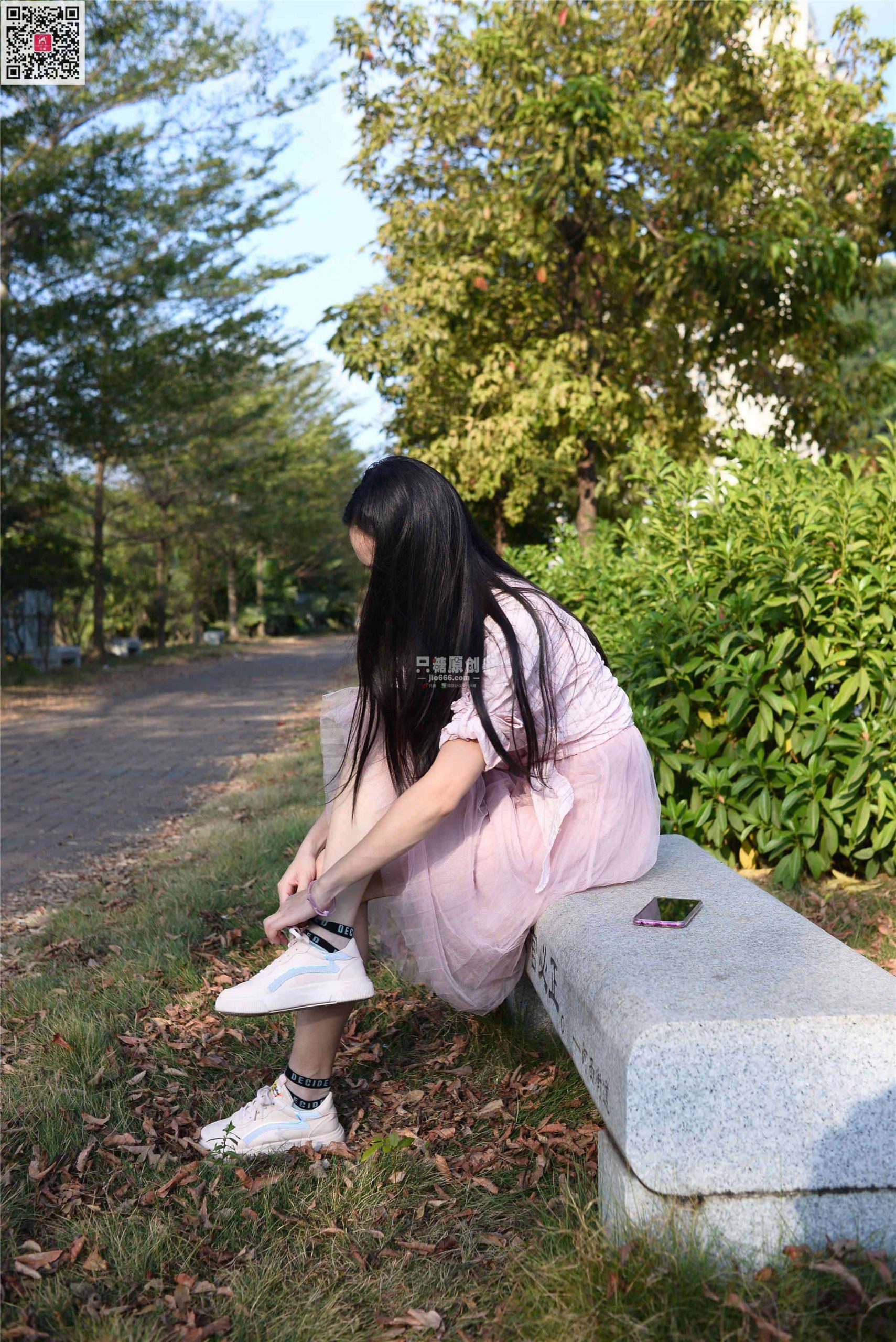 105期：小伊 – 愿吹过我的风都能去拥抱你 棉袜-第1张
