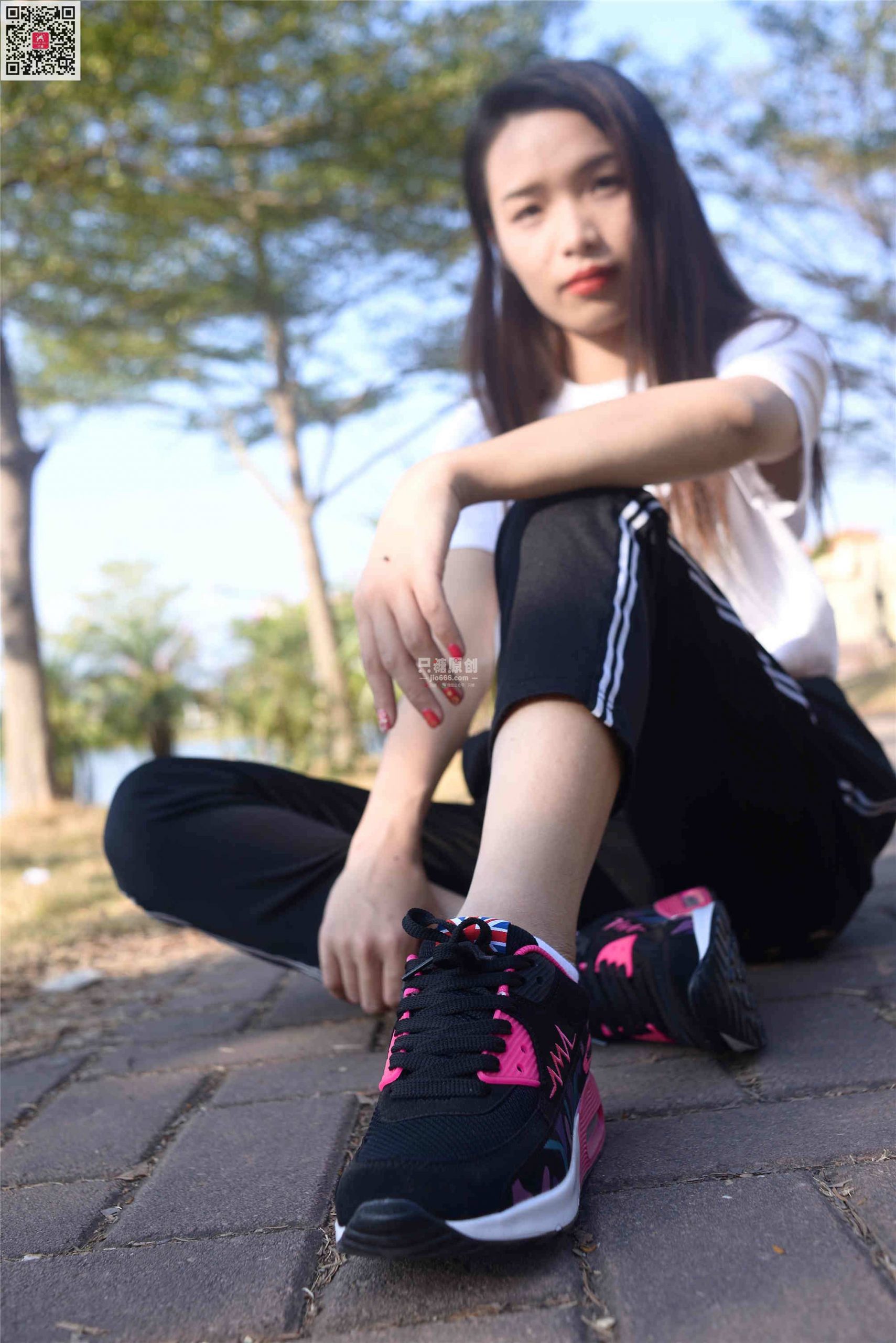 171期:陈韵 – 一路走来,一路花开 棉袜-第1张