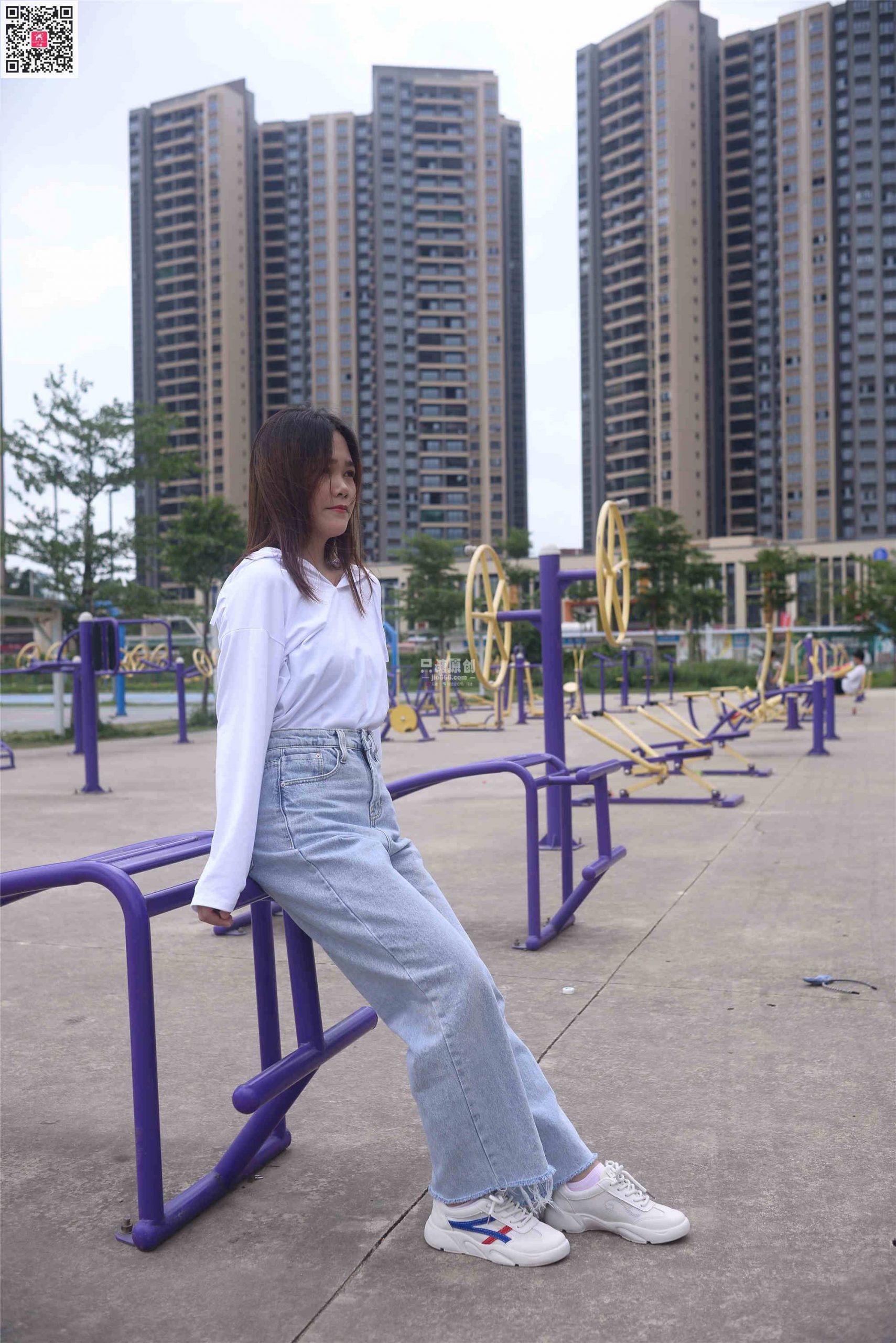 317期:小凌 – 天真不泯 棉袜-第1张