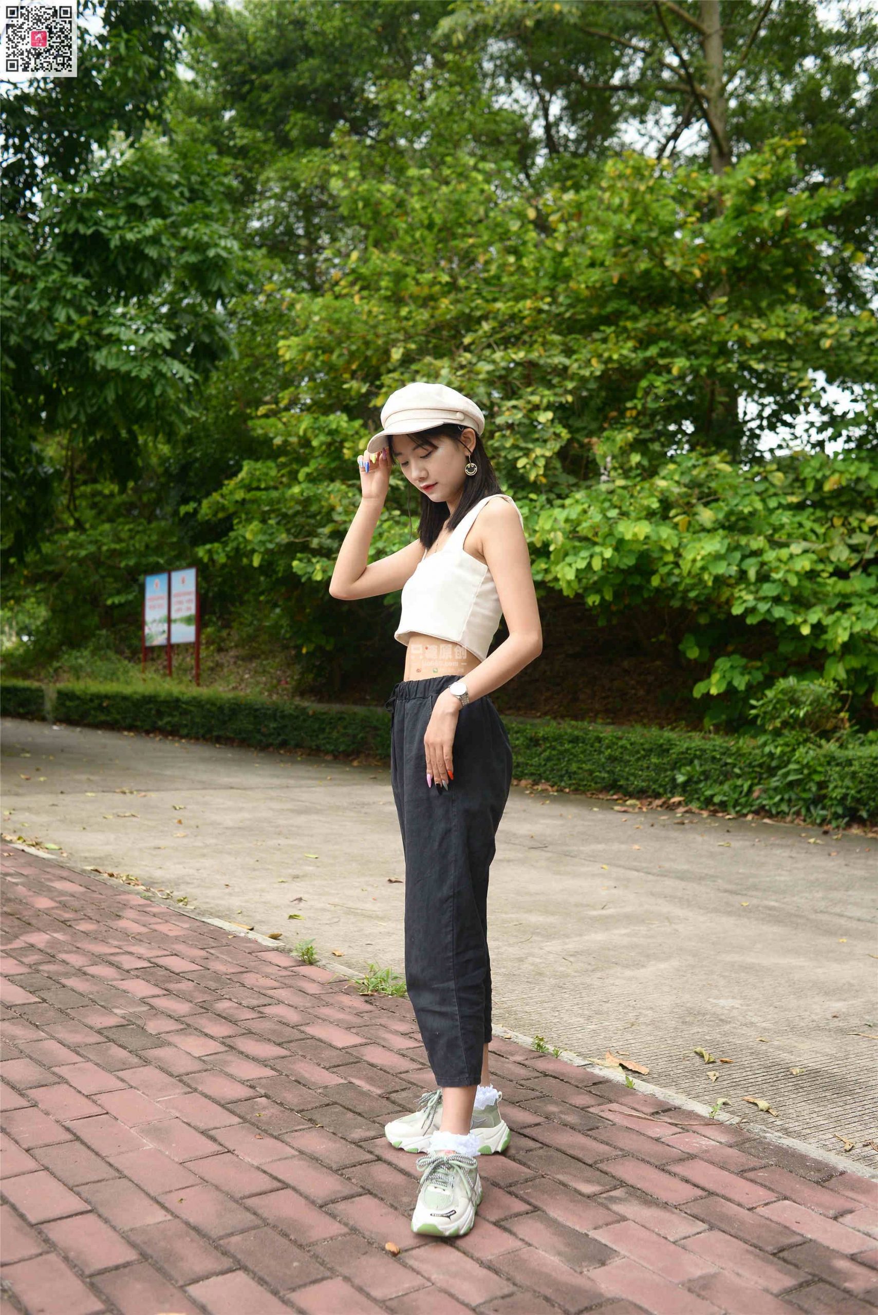 390期：小蓓 – 空山新雨 棉袜-第1张