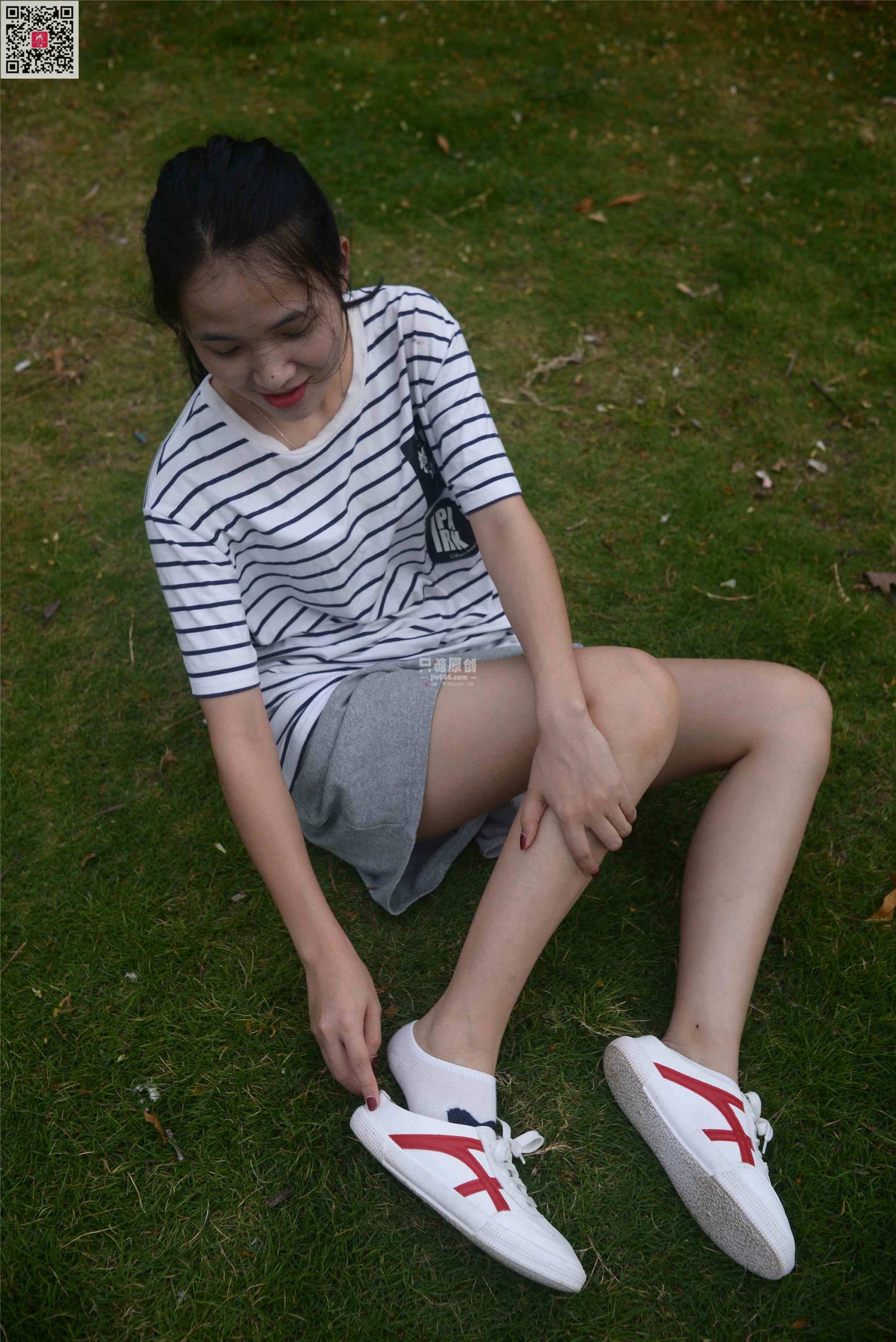 402期：小米酱 – 午后私语 船袜-第1张