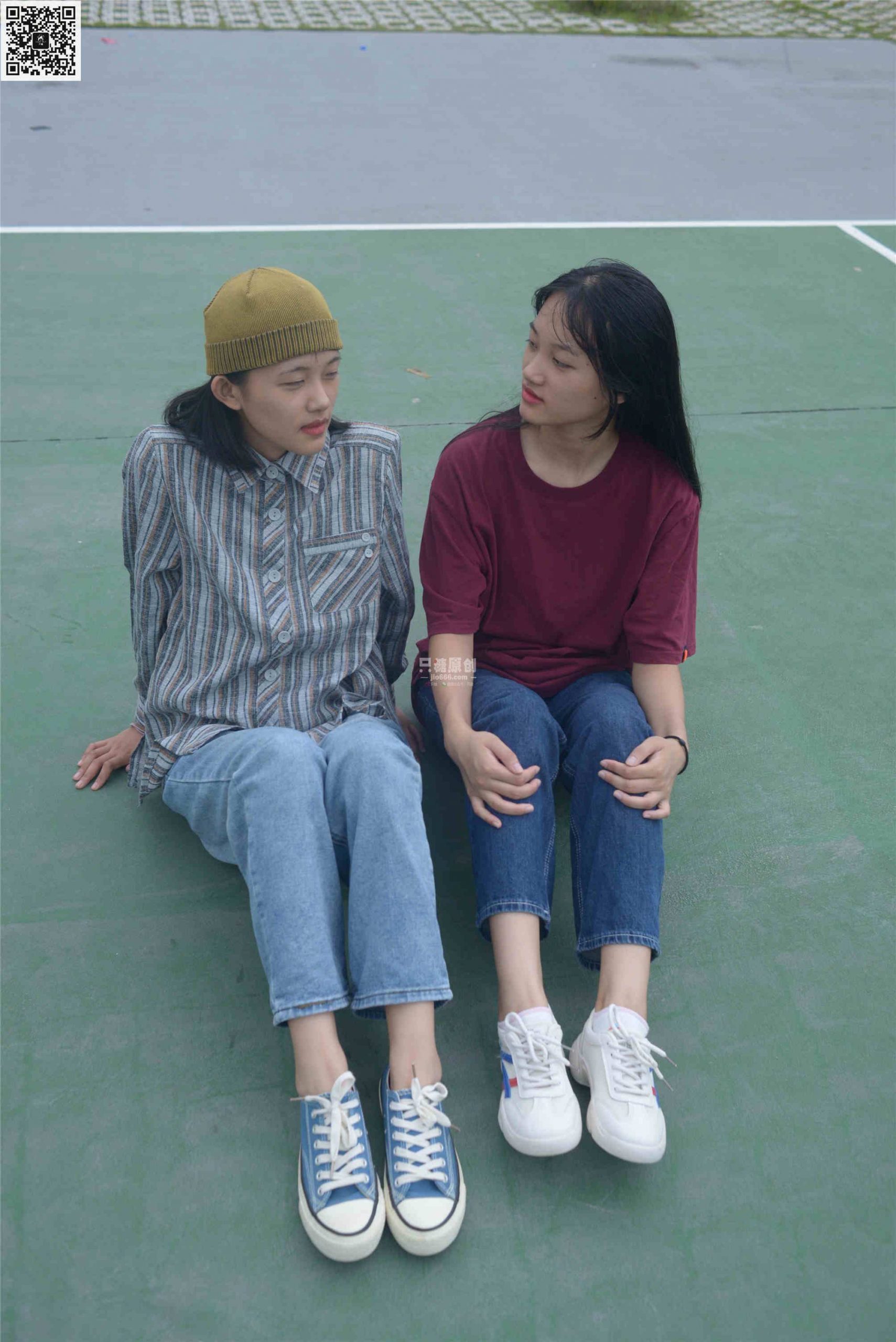 509期：黎彤&黎璐 – 阳光暖心 棉袜-第1张