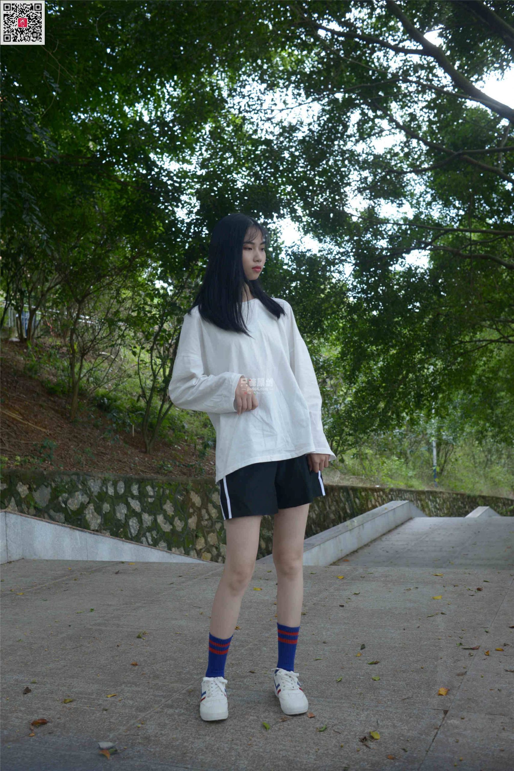 555期：张幸 – 一瓶星河 棉袜-第1张