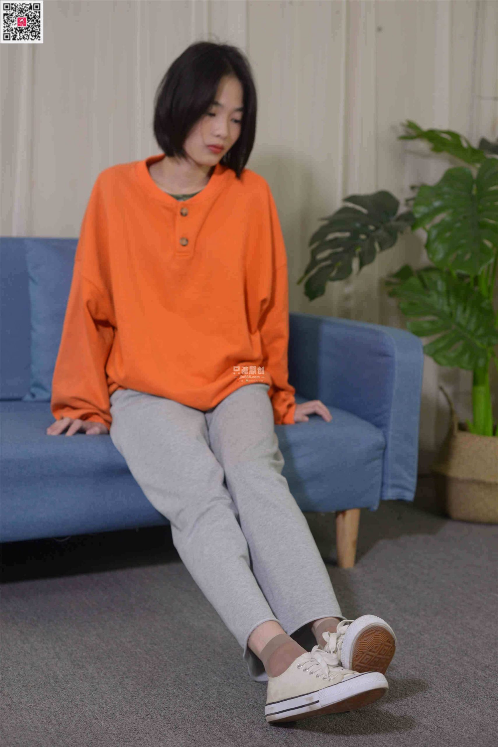575期：陆佳 – 即使没有月亮，心中也是一片皎洁 短丝-第1张