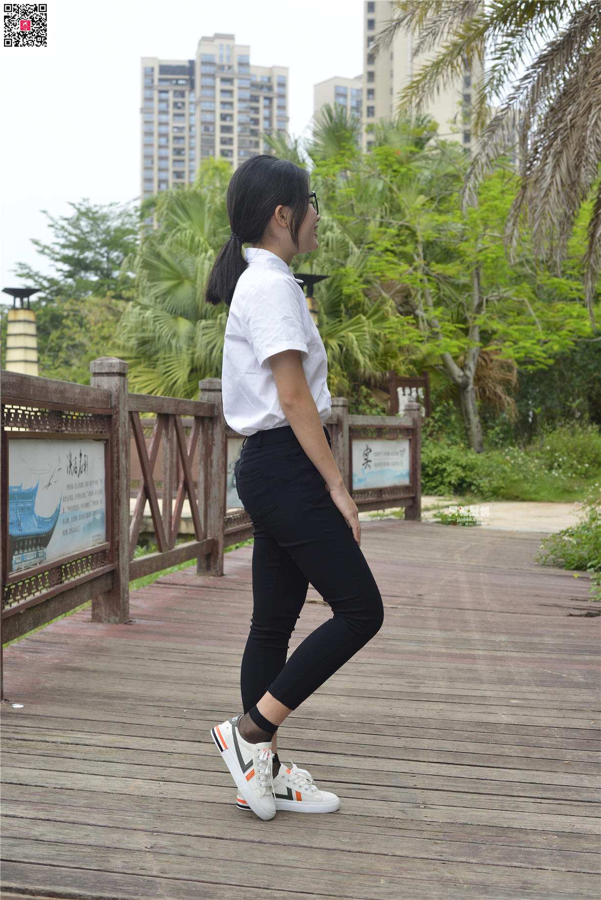 635期：周子琪 – 春去极晚，夏来极迟 短丝-第1张