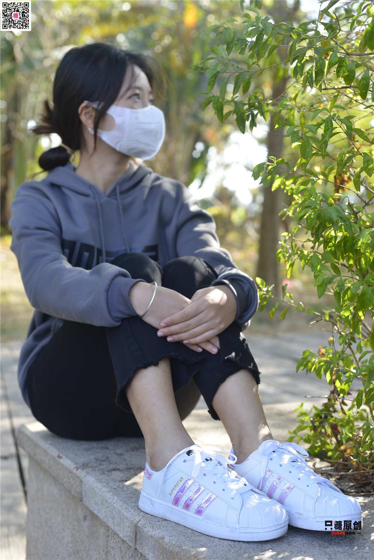 769期：周子琪 – 愿笑容不必刻意 船袜-第1张