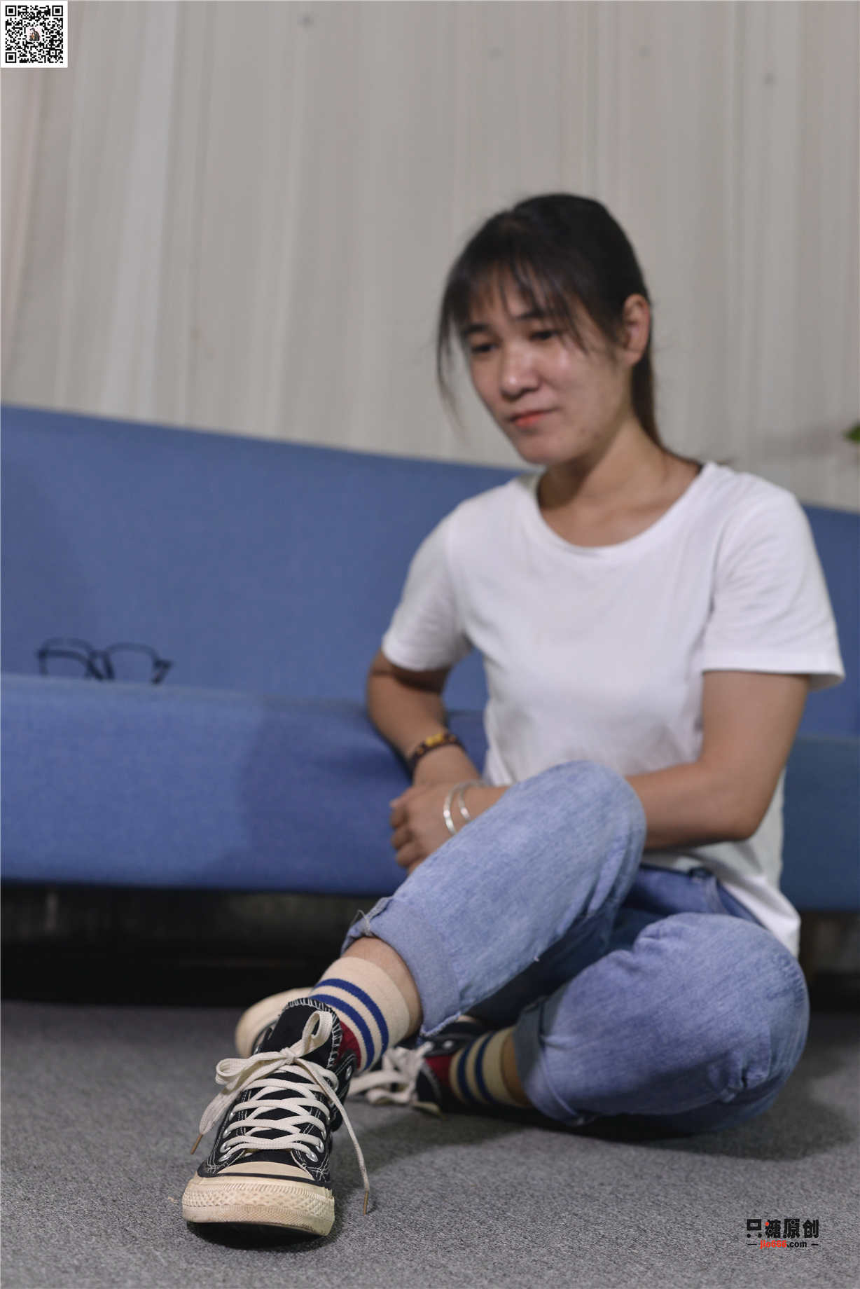 808期：梁奕 - 诗与墨香 棉袜-第1张