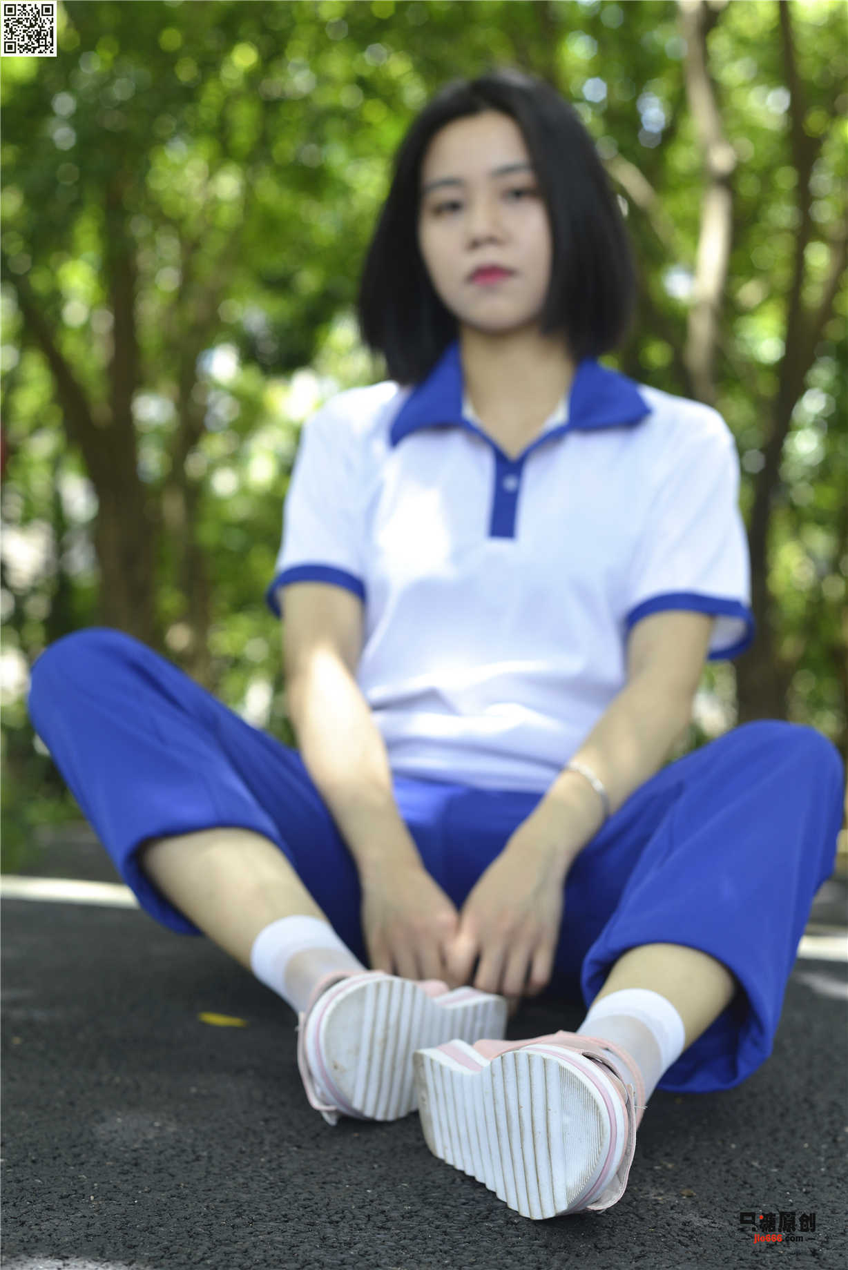 850期：许静 - 不见桃花 短丝-第1张