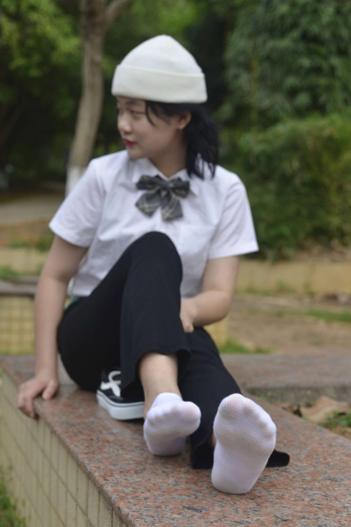991期：陈媛 – 心事轻轻收 棉袜-第4张